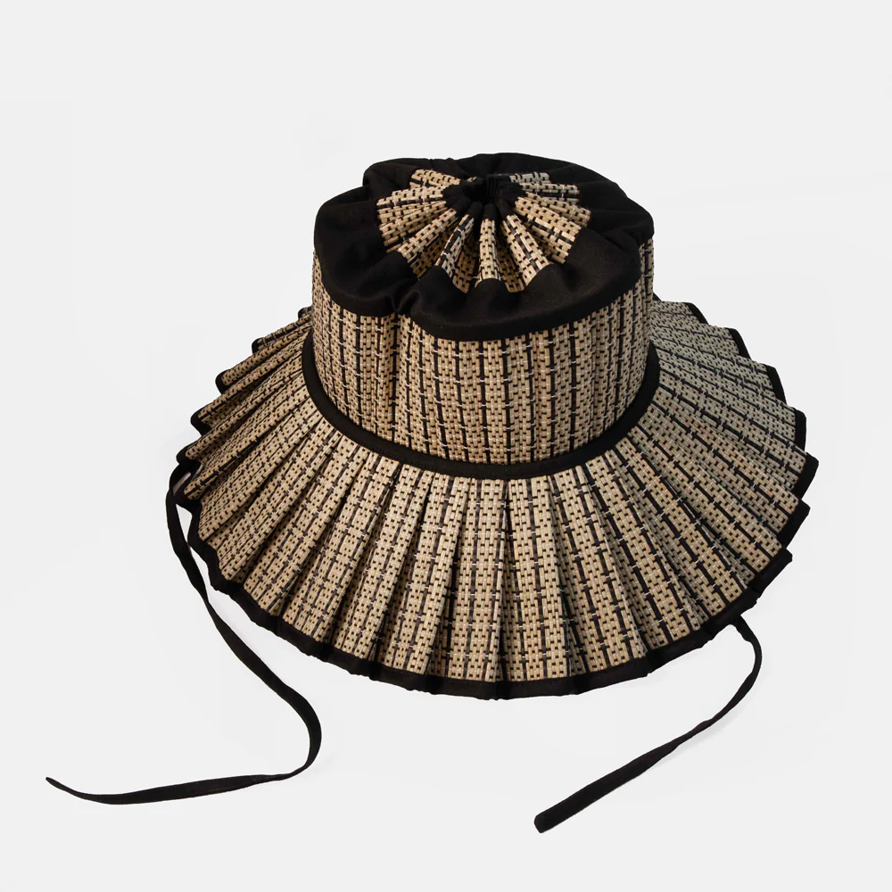 Black/Natural Straw Capri Pleated Hat - Image 2