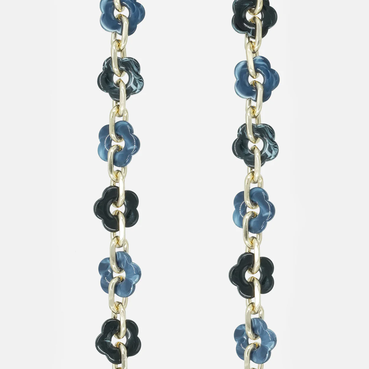Cassy Blue Resin Flowers Phone Chain - Image 2