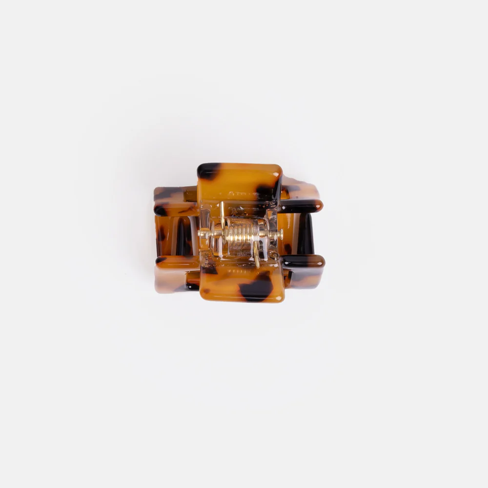 Tortoiseshell Mini Hair Claw - Image 3