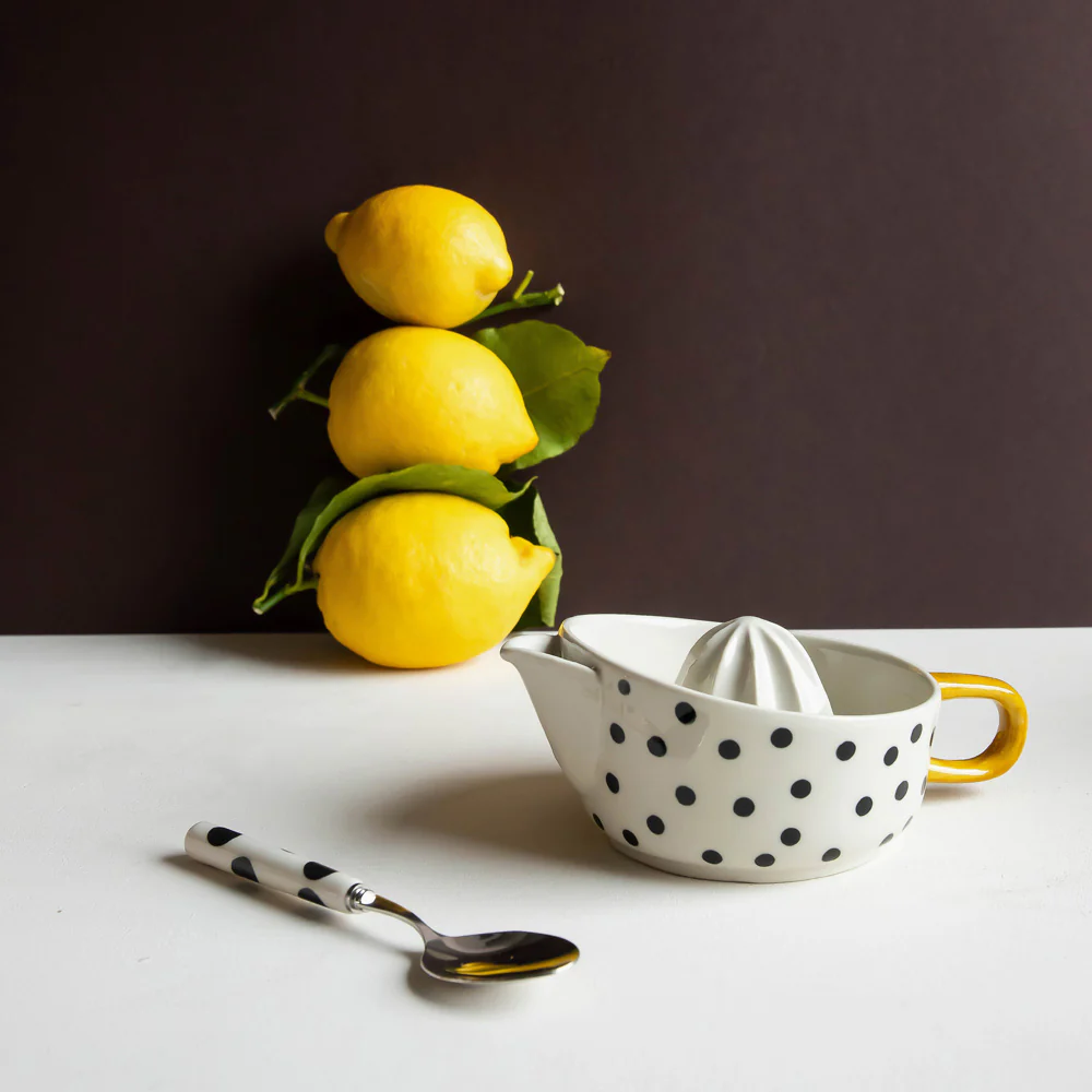 Mono Dots Lemon Squeezer - Image 2