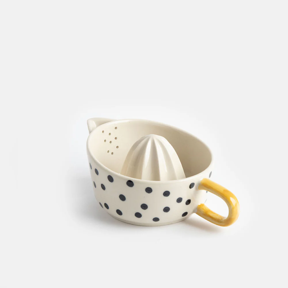 Mono Dots Lemon Squeezer - Image 3