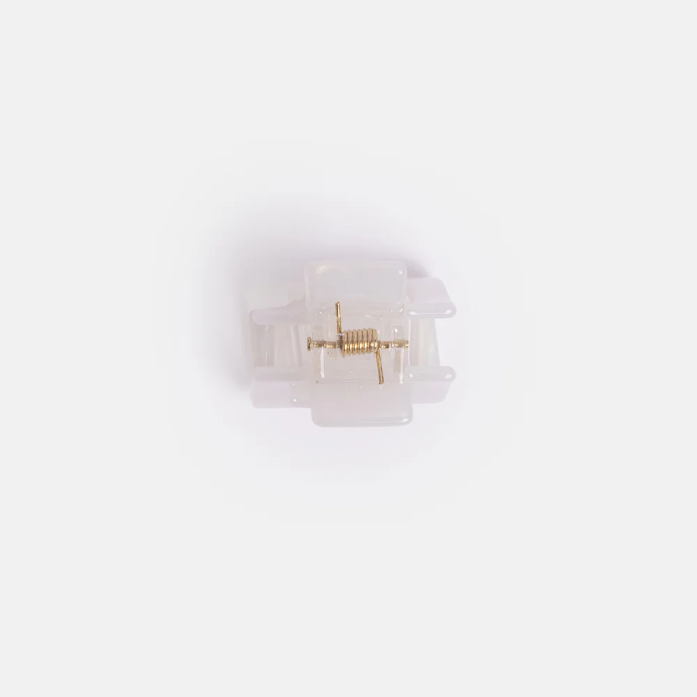 Pearlescent Mini Hair Claw - Image 3