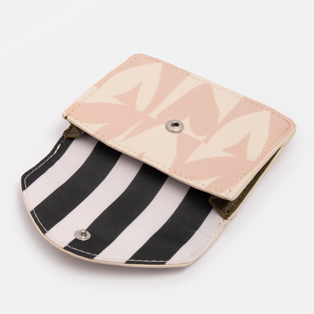 Pink Checkmate Hearts Card Holder Purse - Image 4