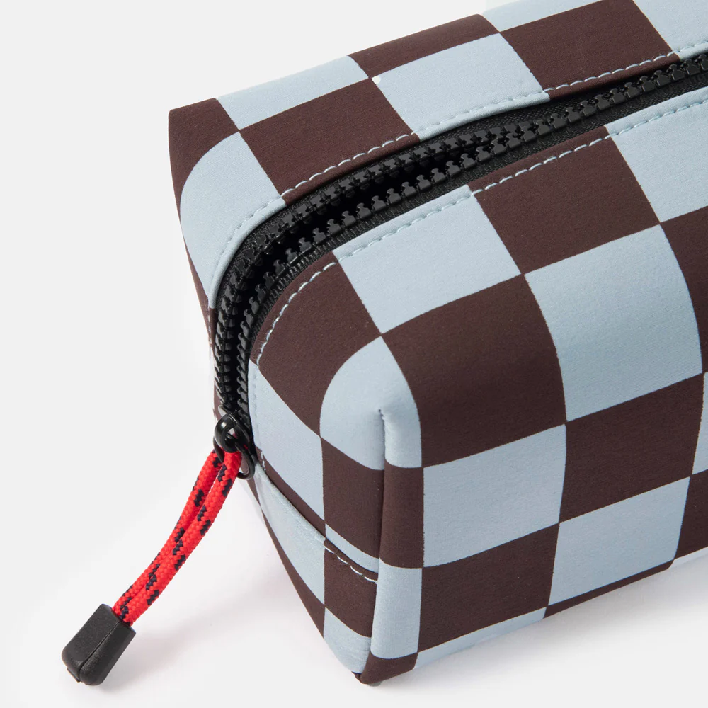 Wine/Blue Check Grooming Bag - Image 3