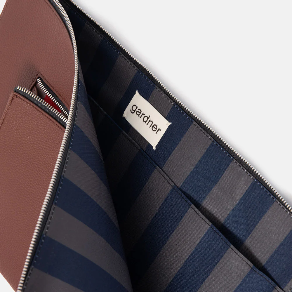 Wine Laptop Sleeve 16" - Image 2