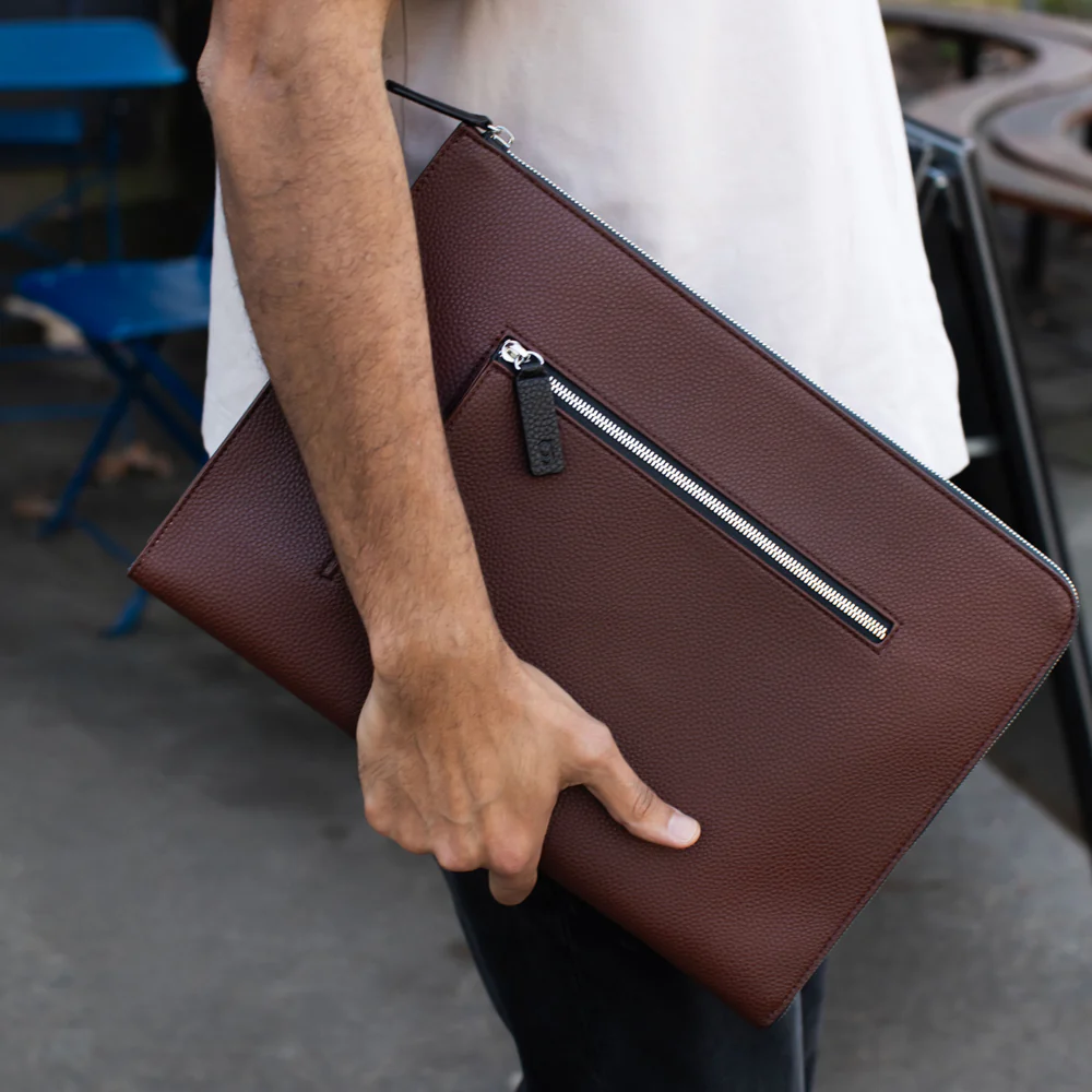 Wine Laptop Sleeve 16" - Image 4
